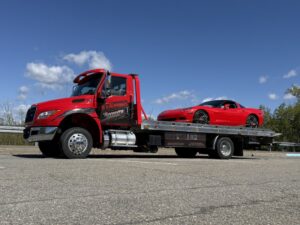 Эвакуатор на ХТЗ — срочная эвакуация автомобилей в любое время суток